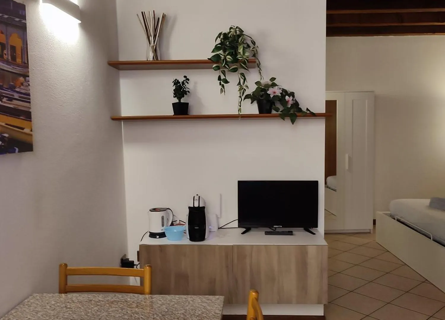 La Dimora Di William Casa Nel Centro Storico Di Desenzano Apartment Desenzano del Garda Italy